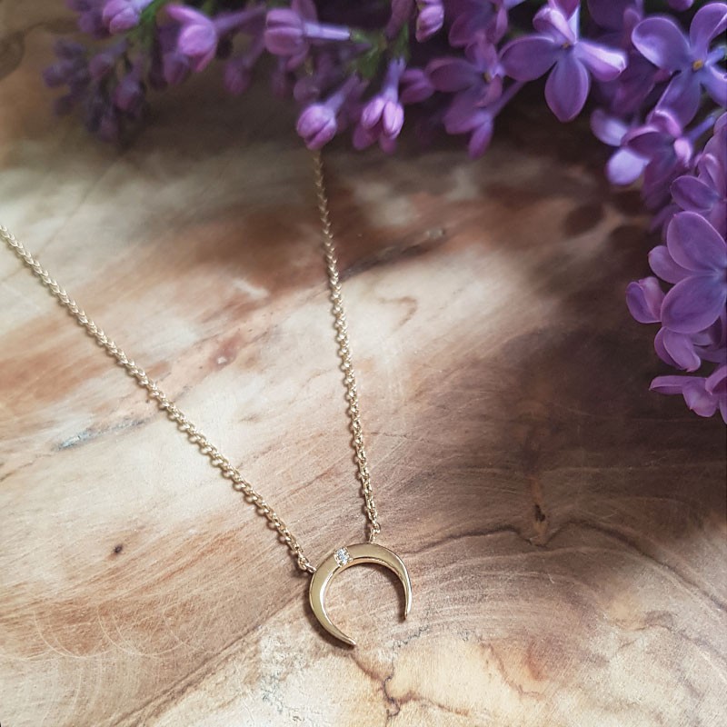 Collier petite lune plaqué or et zircon