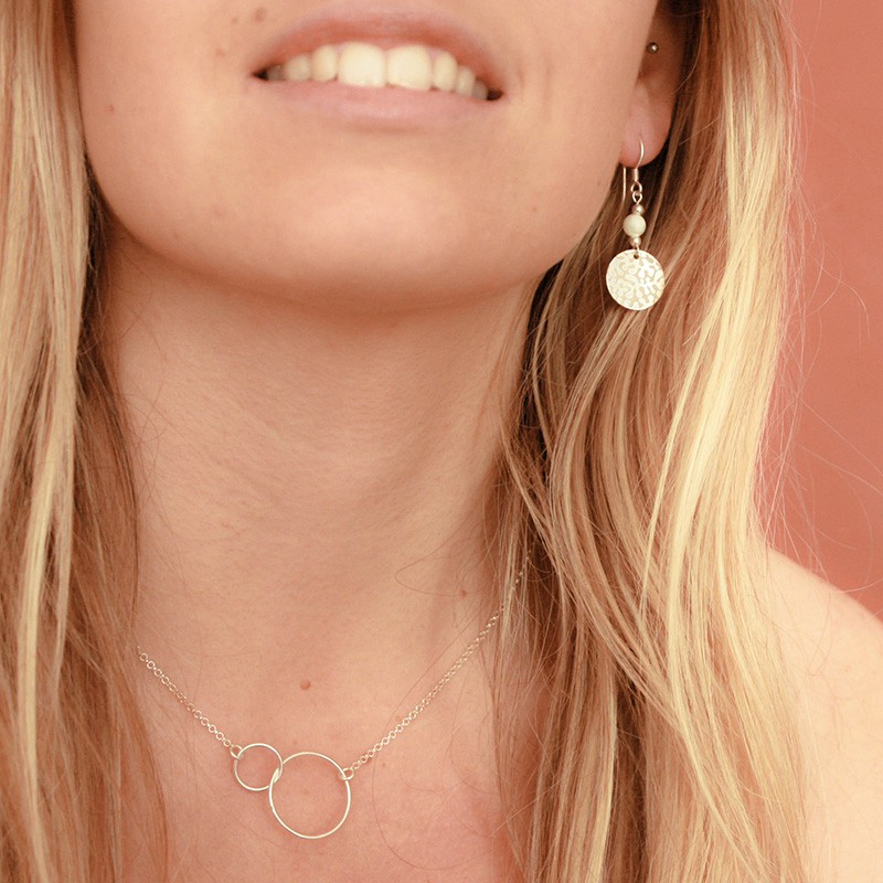 Collier petits anneaux entrelacés argent