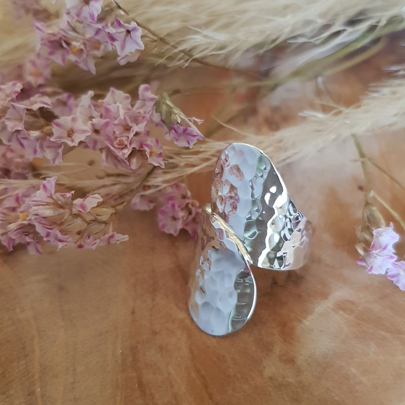 Bague large martelée