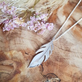 Collier grande plume argent