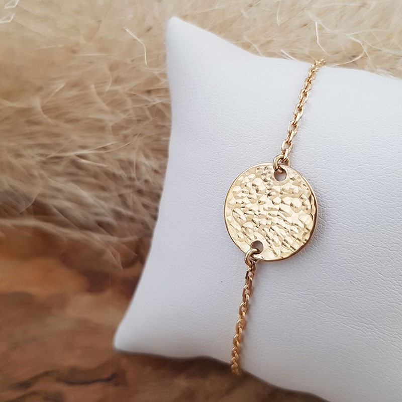 Bracelet médaille martelée plaqué or