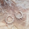 Boucles d'oreilles créoles soleil plaqué or